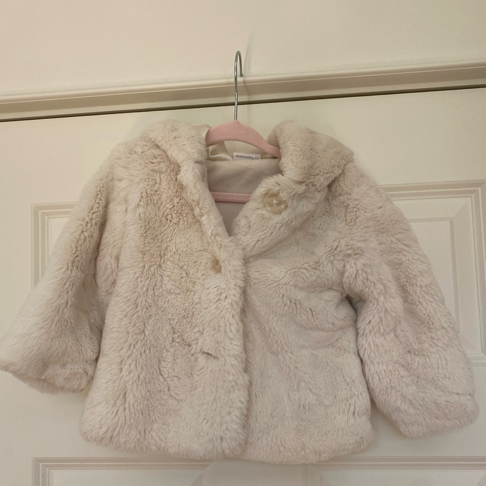 Cream soft faux fur coat size 9-12months